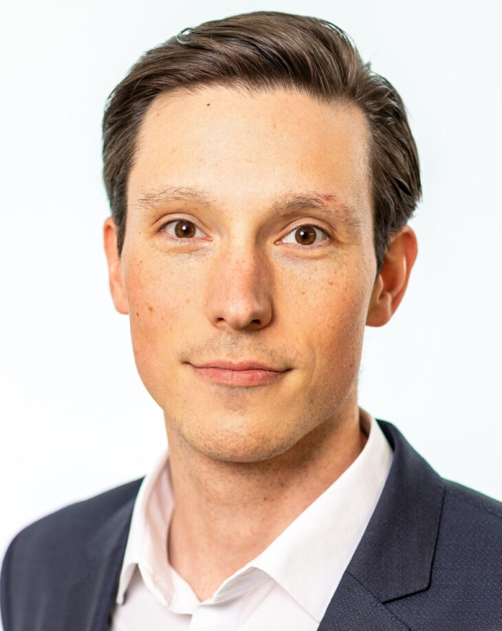 Dr. Martin J. Krämer